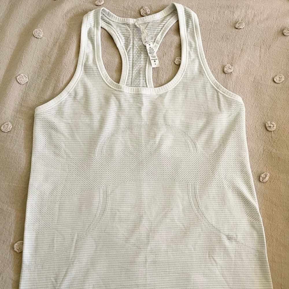 Lululemon swiftly tank